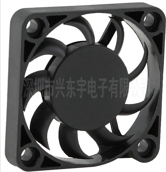 ◆安防設(shè)備散熱風(fēng)扇◆我的特點(diǎn)，一覽眾山小！?