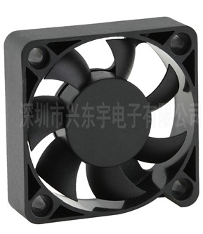 影響“舞臺(tái)燈光散熱風(fēng)扇”噪音的因素有哪些？